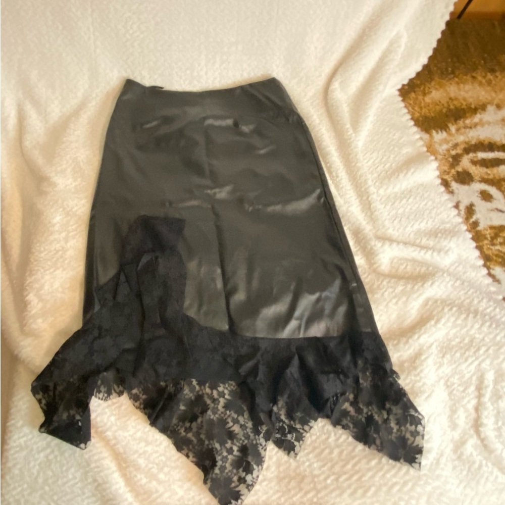 Elegant Black Lace Hem Midi Skirt